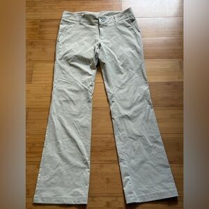 Columbia Omni Shield Womens Regular Sz 6 Beige Hiking Pants Lightweight Outdoor